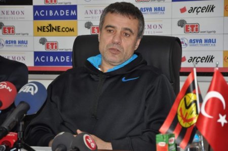 Ersun Yanal: Milli takımlar oyuncu yetiştirmez, oyuncu oynatır