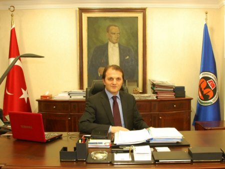 Ertem: 28 Şubat’ta kapatılan vakıfların tekrar açılması çıkacak kanuna bağlı