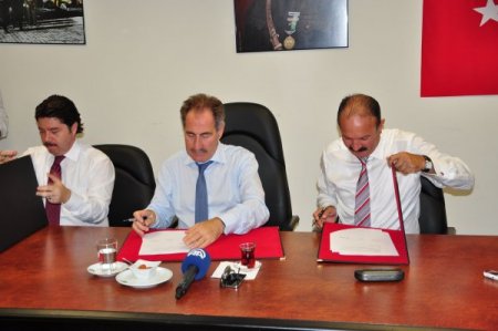 Ertuğrul Günay: Avrupa'ya giden tarihi eserler tek tek geri getirilecek