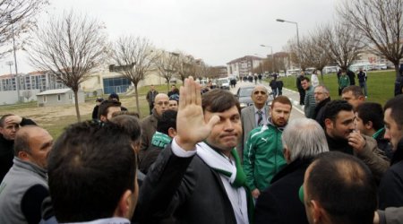 Ertuğrul Sağlam, taraftara da veda etti