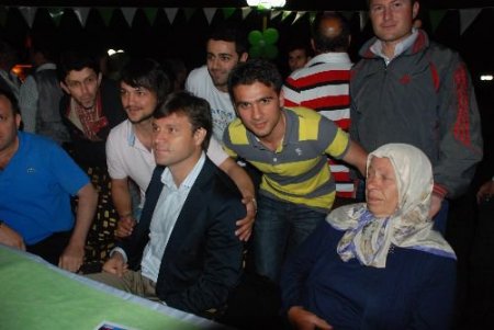 Ertuğrul Sağlam: Ben Ve Oyuncularım Bir Yere Gitmiyoruz