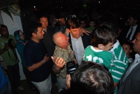 Ertuğrul Sağlam: Ben Ve Oyuncularım Bir Yere Gitmiyoruz