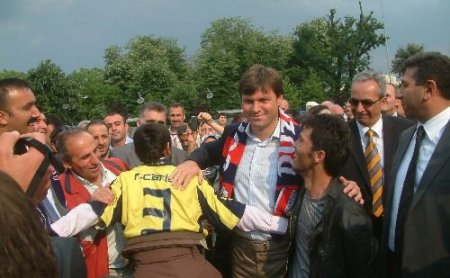 Ertuğrul Sağlam: Güçlü Bir Bursaspor İçin Takıma Takviyeler Yapılacak