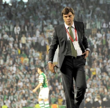 Ertuğrul Sağlam Milli Takıma Seçilen Futbolcularına Takımı Alkışlatmış