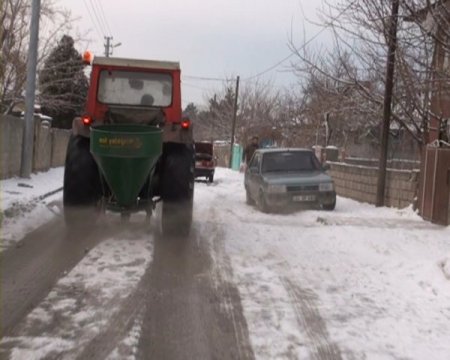 Erzincan Belediyesi Tuzlama Çalışmasına Devam Ediyor