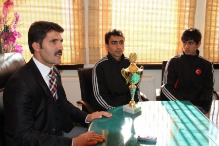Erzincan Belediyespor madalyaya doymuyor