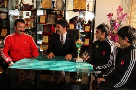 Erzincan Belediyespor madalyaya doymuyor