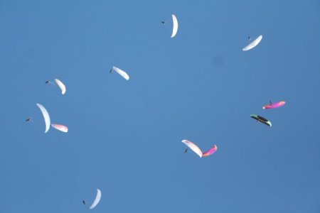 Erzincan semaları yamaç paraşütleri ile renklendi