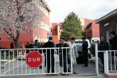 Erzincan Üniversitesi Rektörü Büyükkasap İntihar Etti (3)