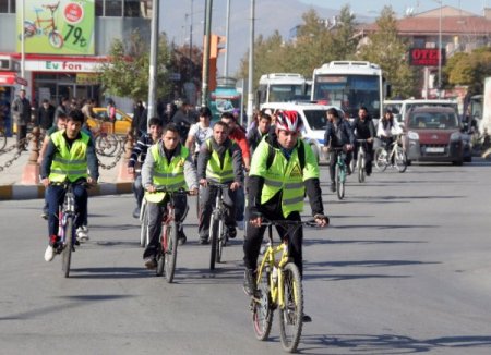 Erzincan'a 'bisiklet yolu yapılsın' isteniyor
