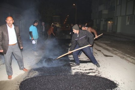 Erzincan'da asfalt çalışmaları aralıksız devam ediyor
