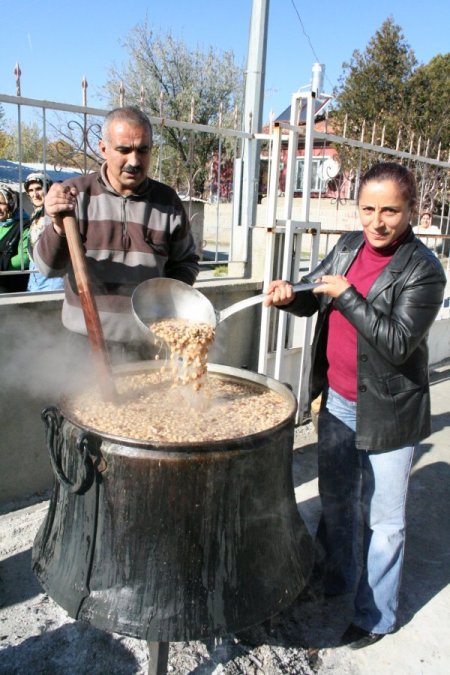 Erzincan'da aşure gününde kardeşlik mesajları verildi