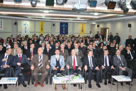 Erzincan'da istihdam sağlayan kurumlara teşekkür belgesi verildi