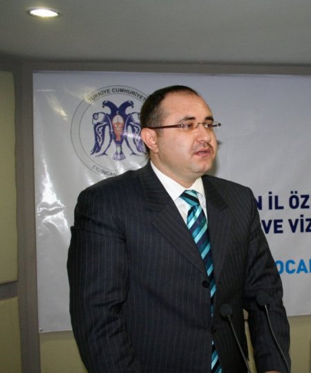 Erzincan'da Kamu Kurum Ve Kuruluş Yöneticilerine Yönelik Eğitim Düzenlendi