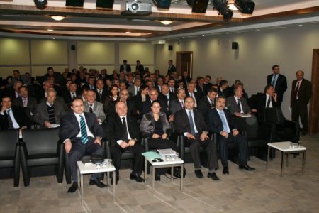 Erzincan'da Kamu Kurum Ve Kuruluş Yöneticilerine Yönelik Eğitim Düzenlendi