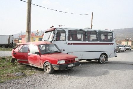 Erzincan'da kaza: 7’si öğrenci 10 yaralı