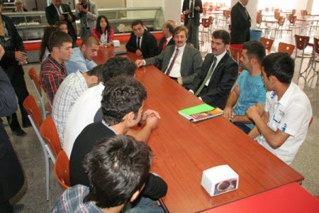 Erzincan'da otobüs seferleri öğrencileri sevindirdi