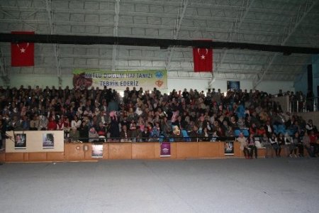 Erzincan'da 'Peygamberimiz ve İnsan Onuru' konferansı düzenlendi
