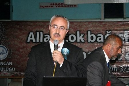 Erzincan'da 'Peygamberimiz ve İnsan Onuru' konferansı düzenlendi
