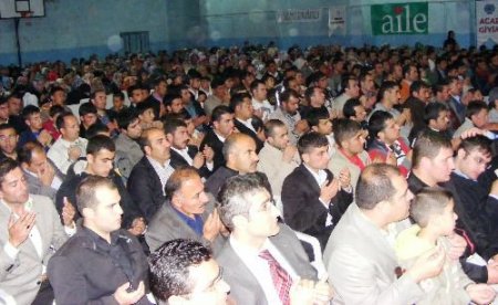 Erzincanlı, Şiirleri İle Tatvanlıları Mest Etti