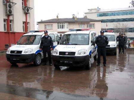 Erzurum Emniyet Müdürlüğü, Satın Aldığı 8 Otomobili Hizmete Soktu