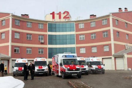 Erzurum İl Sağlık Müdürlüğü, filosuna 5 yeni ambulans kattı