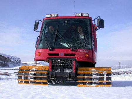 Erzurum paletli ambülanslarla kışa hazır