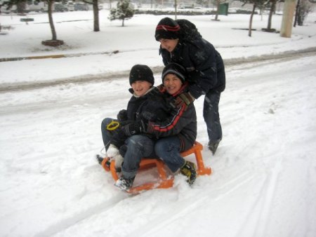 Erzurum'da 100'den fazla köy yolu ulaşıma kapandı