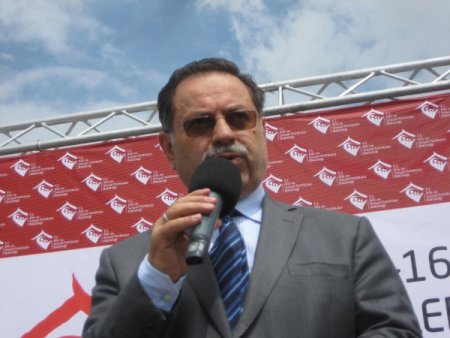 Erzurum'da Aile Yürüyüşü