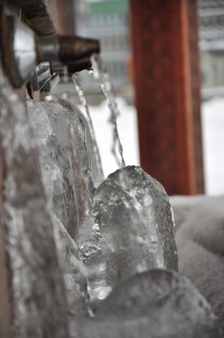 Erzurum’da başlayan kar yağışı aralıklarla devam ediyor