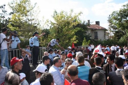 Erzurum'da Mhp Mitingi Sonrası Gerginlik