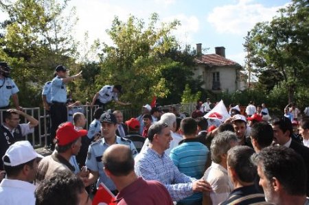Erzurum'da Mhp Mitingi Sonrası Gerginlik