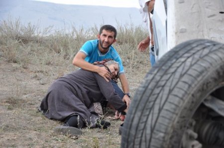 Erzurum’da piknik dönüşü trafik kazası: 7 yaralı
