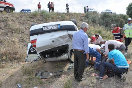 Erzurum’da piknik dönüşü trafik kazası: 7 yaralı