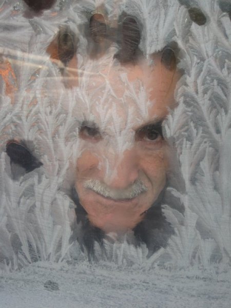 Erzurum'da tipi durdu, yol açma çalışmaları başladı