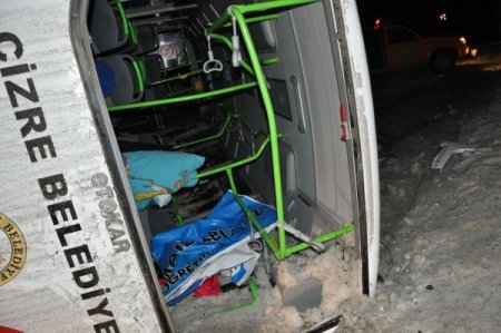 Erzurum’da Trafik Kazası: 1 Ölü 14 Yaralı