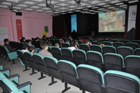 Erzurum'da yaz sinema okulu başladı