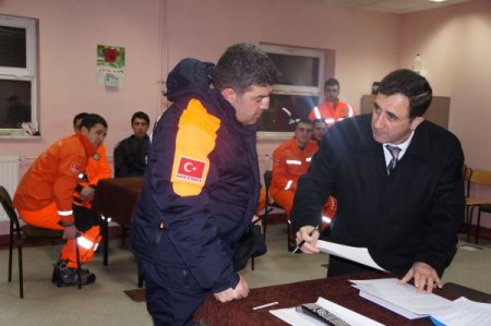 Erzurum'daki deprem tatbikatı gerçeğini aratmadı