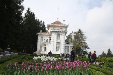 Erzurumlu seyyah gençler, Trabzon'u gezdi