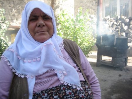 Erzurumlu Sümer Nine'den İnsanlık Dersi: Yardım Paketini Somali'ye Gönderdi
