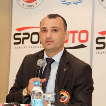 Esat Delihasan Karate Federasyonu Başkanlığı'na yeniden aday