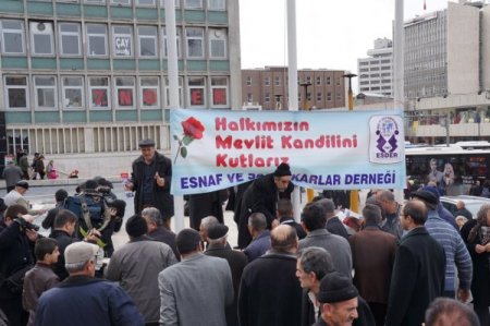 ESDER, esnaf ve vatandaşın Mevlit Kandili'ni kutladı
