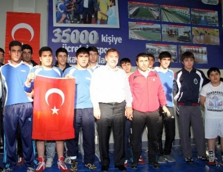 Esenyurt Yaz Spor Okulu’na 24 bin katılımcı