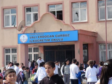 Eşi Öldürülen Öğretmen Yüksekova'ya 1 Ay Önce Atanmış