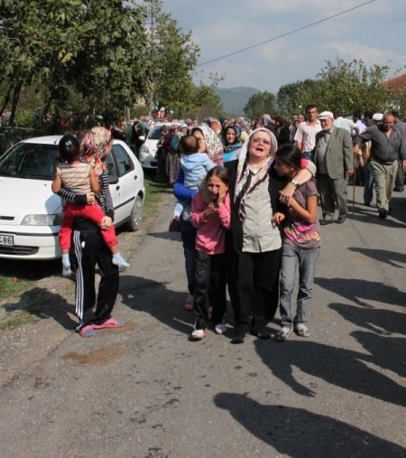Eşi tarafından öldürülen Hediye Eski son yolculuğuna uğurlandı