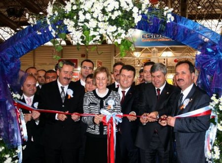 Esidef 10 Bin İşadamını İzmir'e Buluşturdu