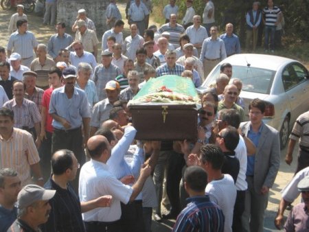 ESİDEF Genel Sekreteri Akoğlu'nun annesi vefat etti