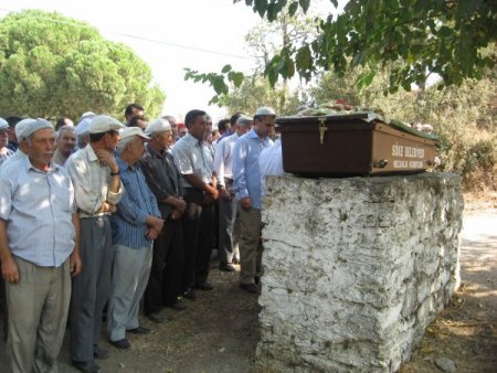 ESİDEF Genel Sekreteri Akoğlu'nun annesi vefat etti