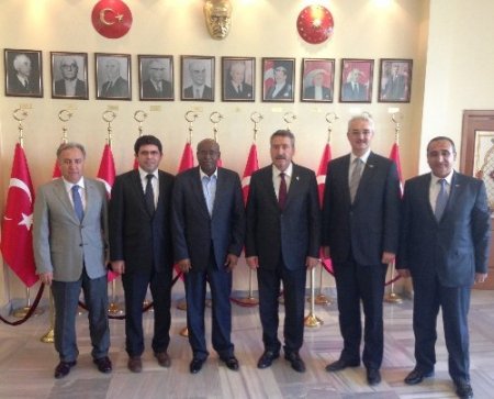 ESİDEF İzmir'de ağırladığı Cibuti Büyükelçisi'nden EXPO desteği istedi