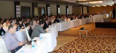 ESİDEF’li 250 işadamı dünyaya açılma yollarını tartıştı